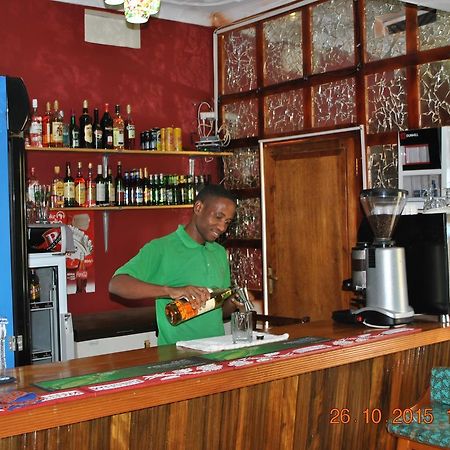 Little Woods Inn Mbarara 외부 사진