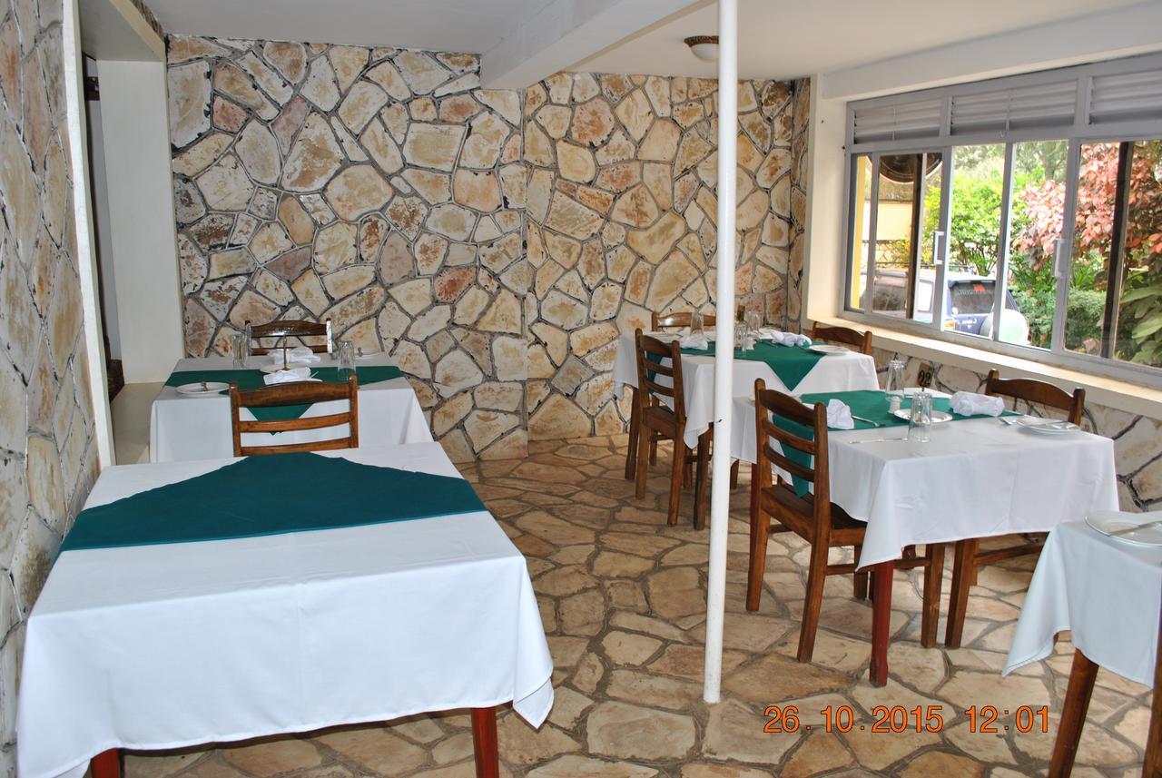 Little Woods Inn Mbarara 외부 사진