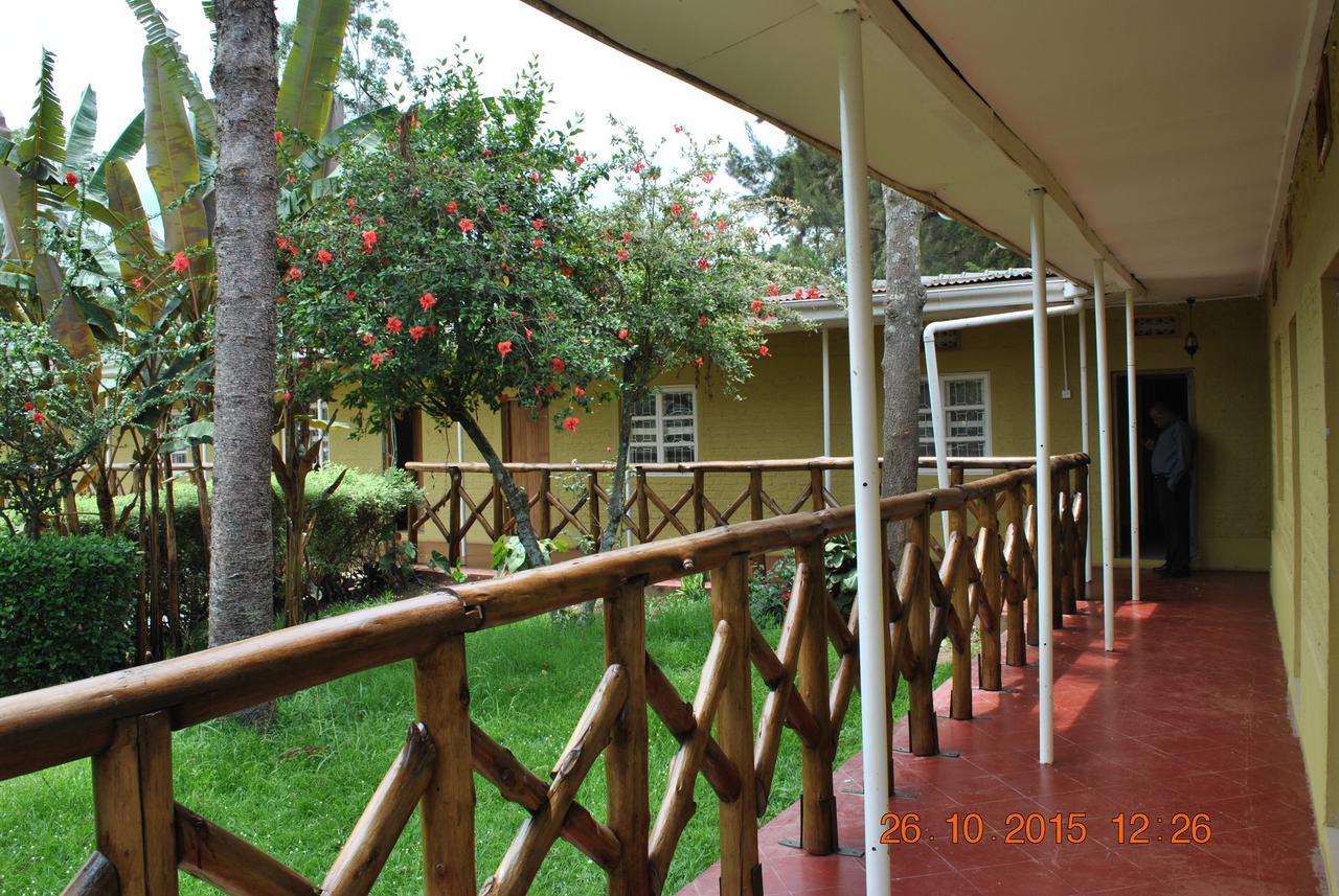 Little Woods Inn Mbarara 외부 사진